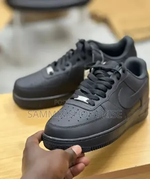 Nike Airforce 1 Black