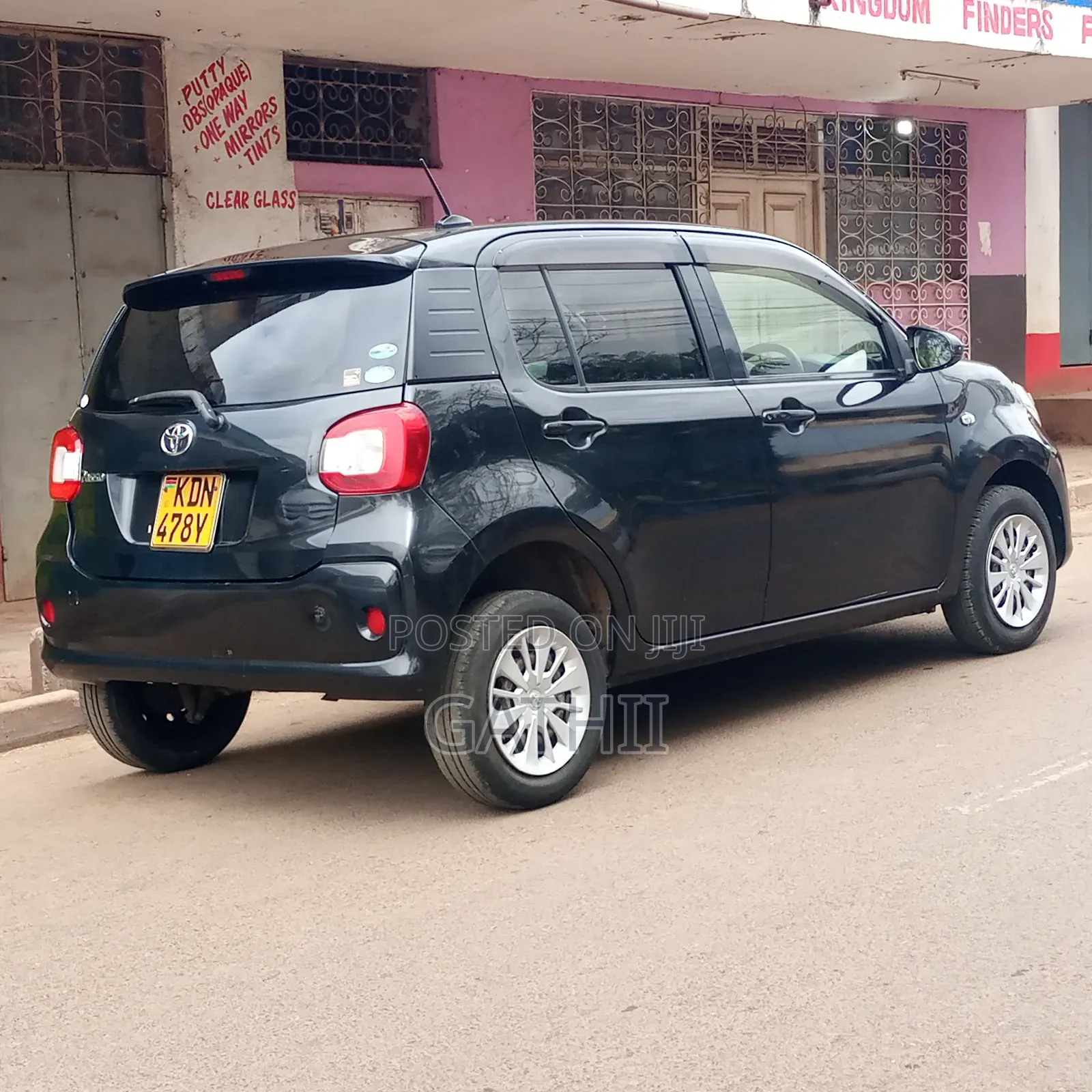 Toyota Passo 2016