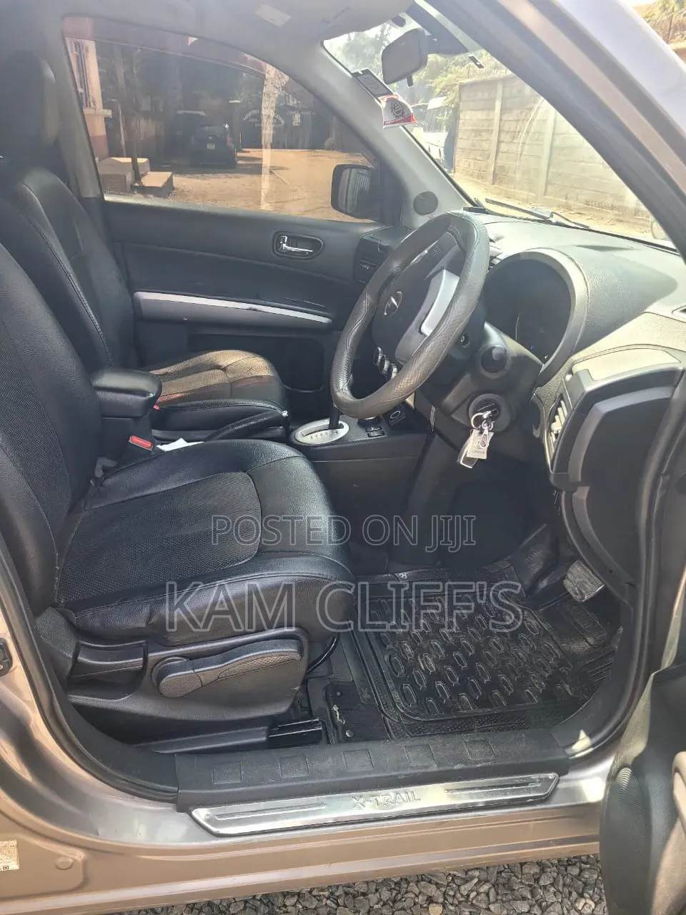 Nissan X-Trail 2010 Silver