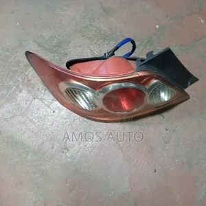 Mark X 2006 Taillight