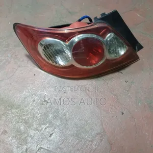Mark X 2006 Taillight