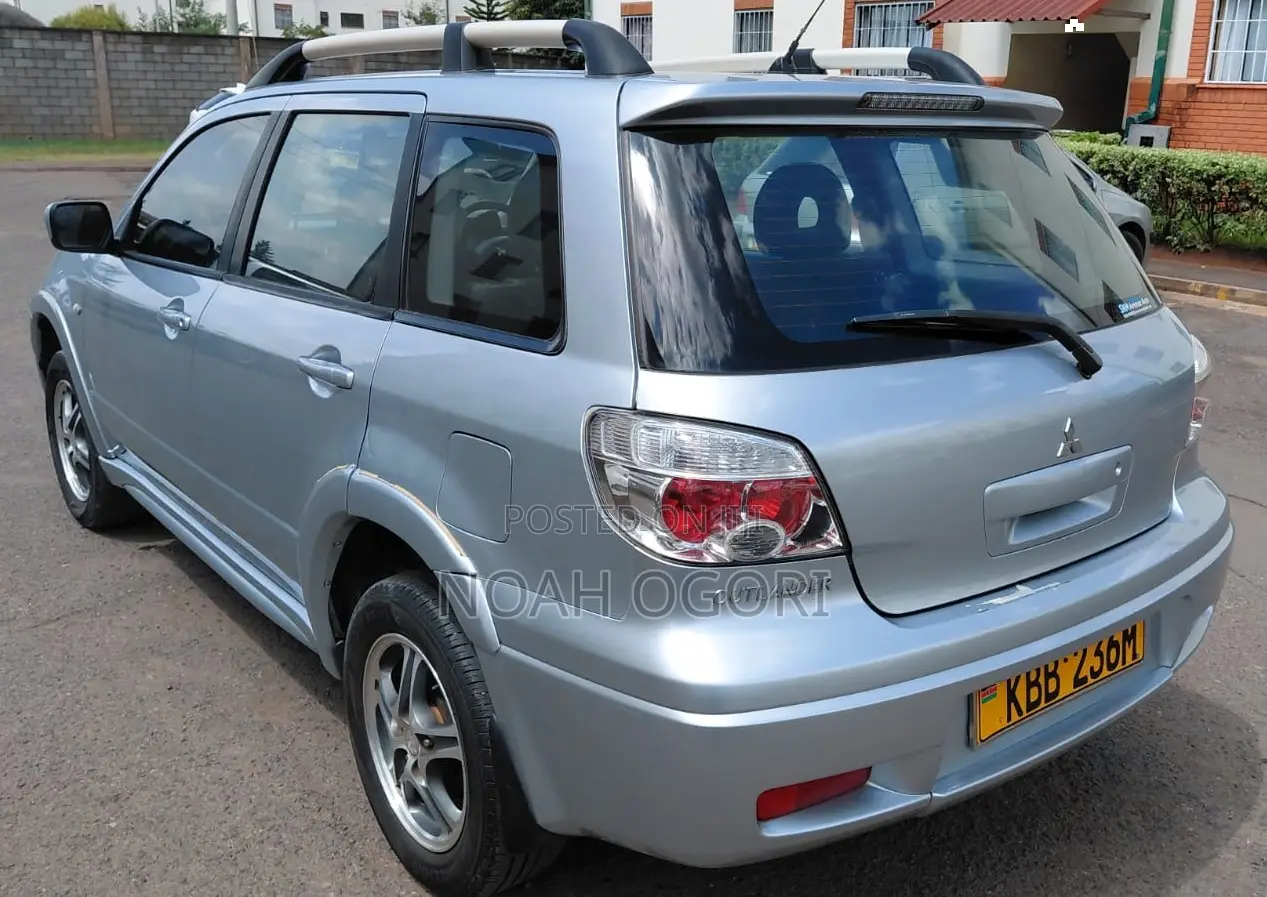 Mitsubishi Outlander 2007 Silver