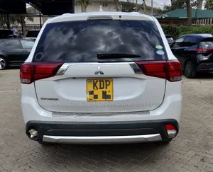 Mitsubishi Outlander 2016 White