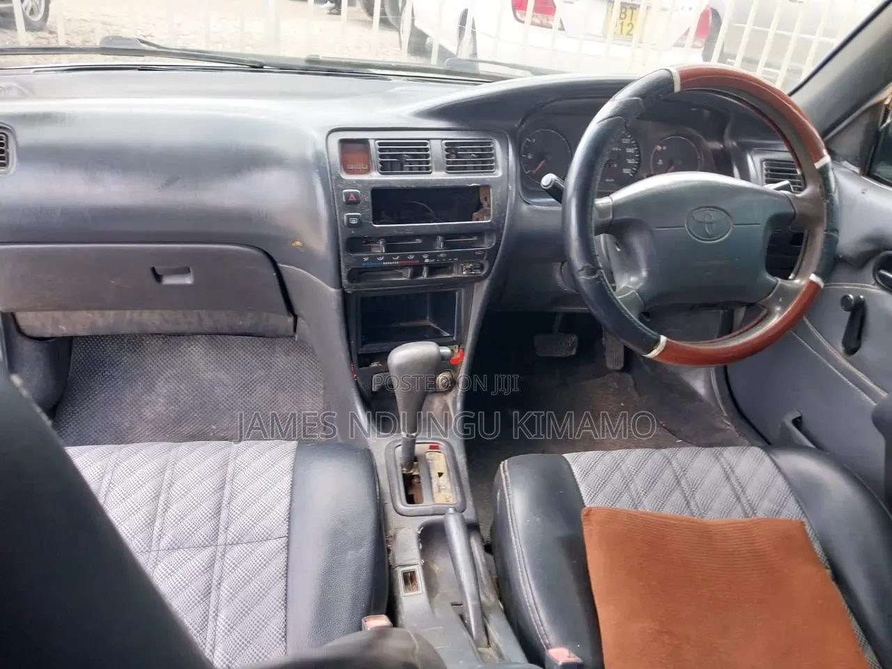 Toyota Corolla 2005 White