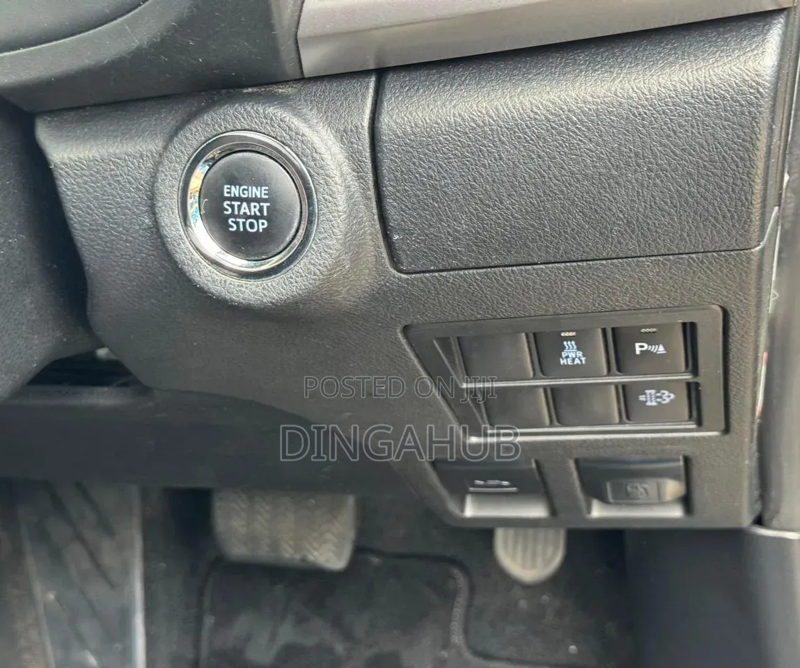 Toyota Hilux 2.4 Diesel 2020 Brown