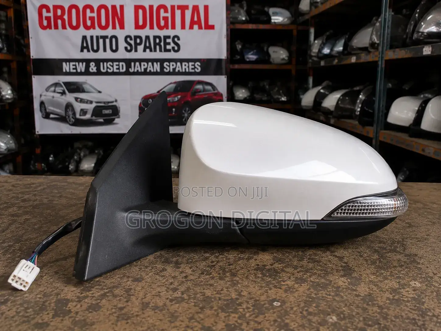Toyota Vitz 2018 Side Mirror – Original Electric Wing Mirror
