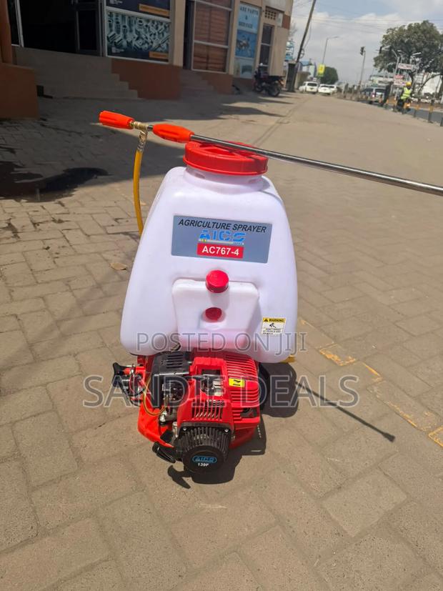 Chemical Sprayer - thumbnail 2