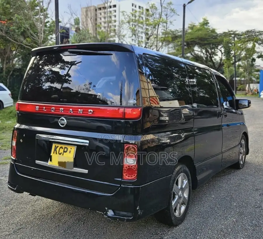 Nissan Elgrand 2010 Black