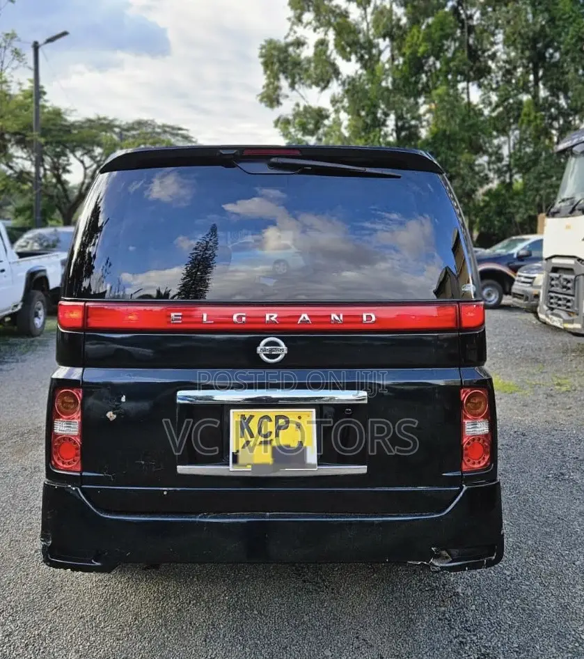 Nissan Elgrand 2010 Black