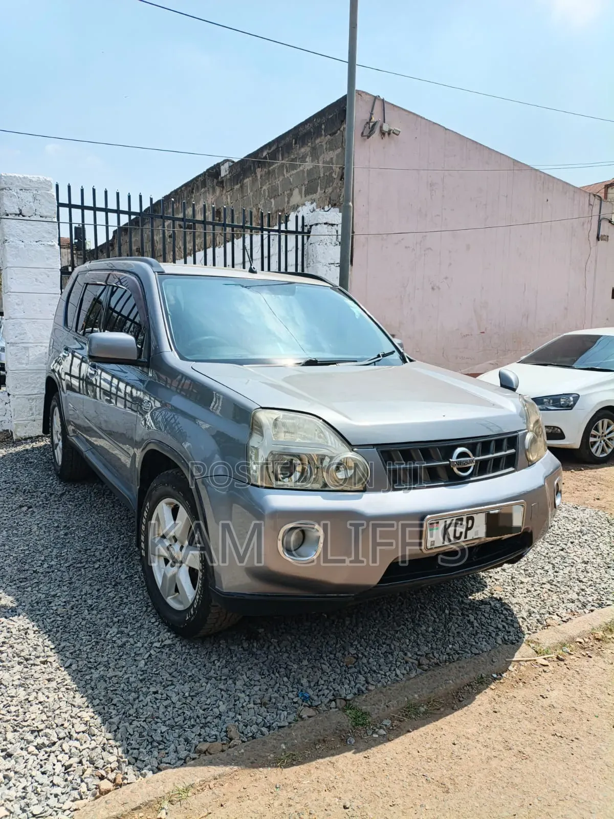 Nissan X-Trail 2010 Silver