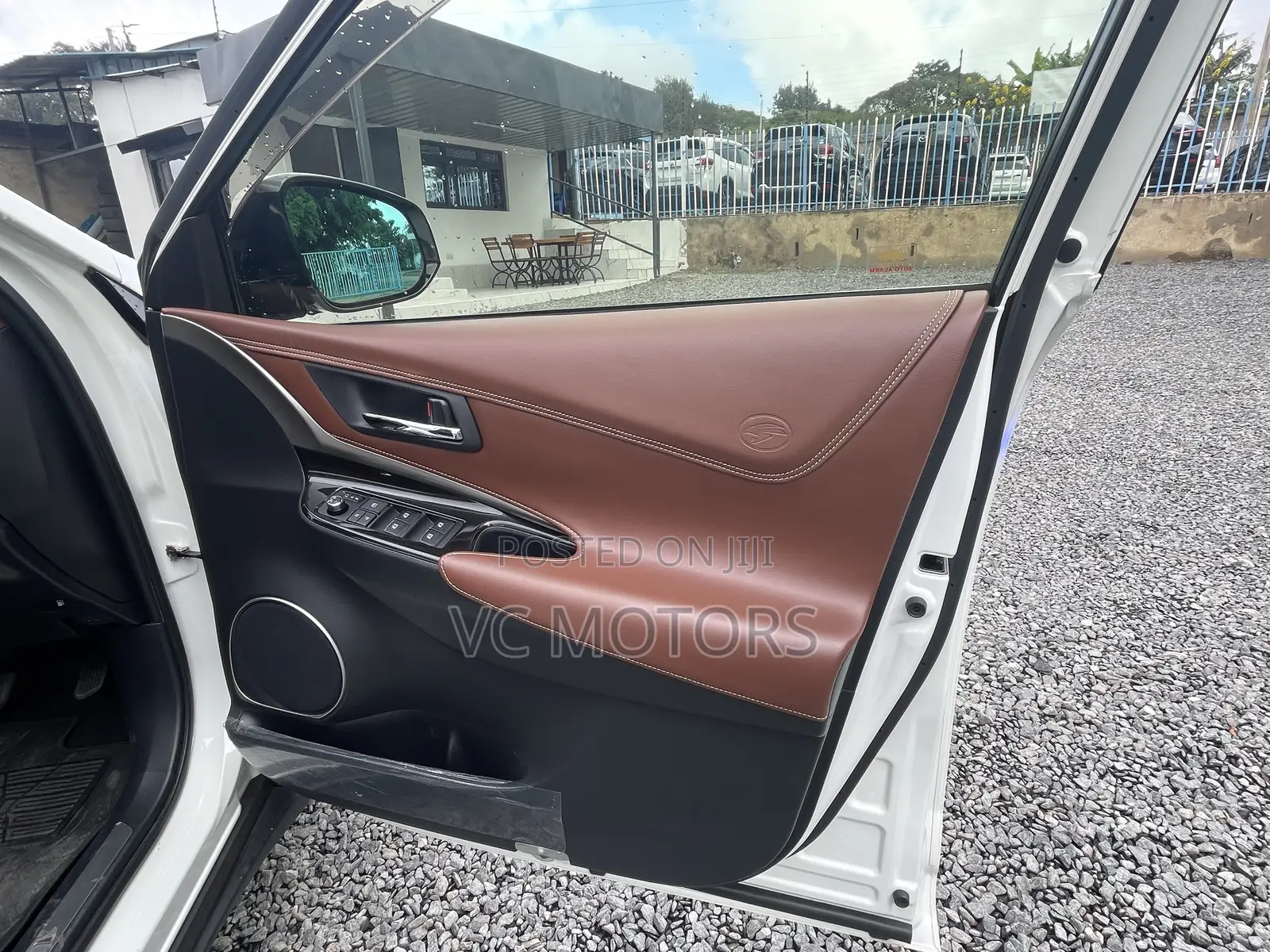 Toyota Harrier 2.0 2019 Pearl