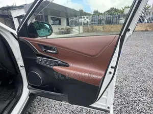 Toyota Harrier 2.0 2019 Pearl