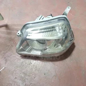 Sienta 2012 Headlight Xenon