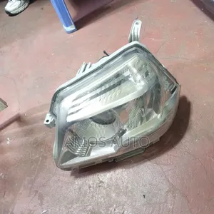 Sienta 2012 Headlight Xenon