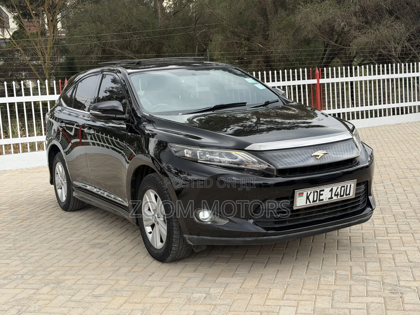 Toyota Harrier 2.0 4WD 2015 Black