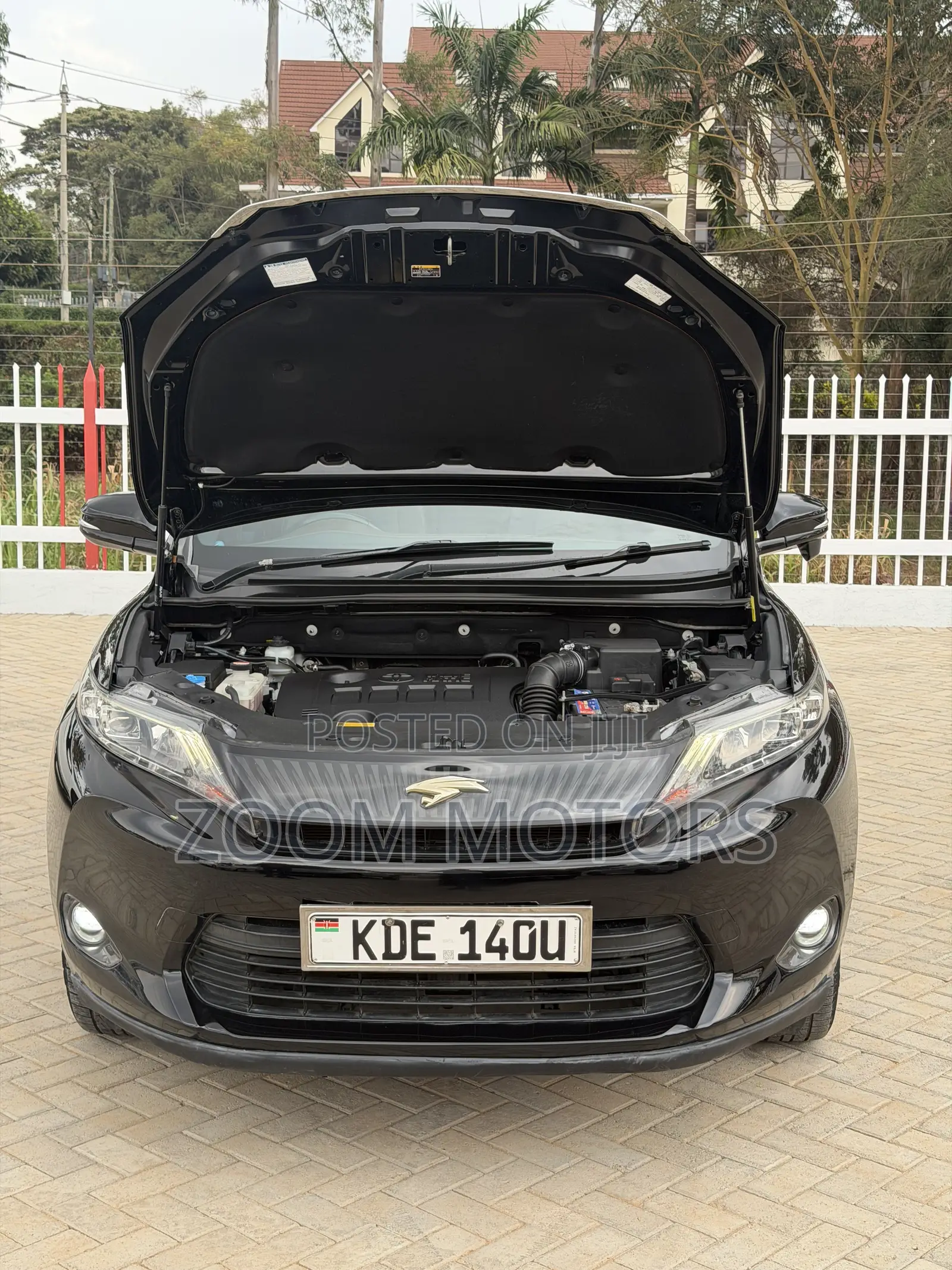Toyota Harrier 2.0 4WD 2015 Black