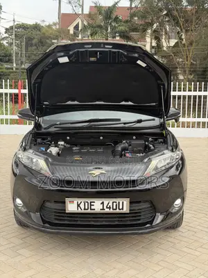 Toyota Harrier 2.0 4WD 2015 Black