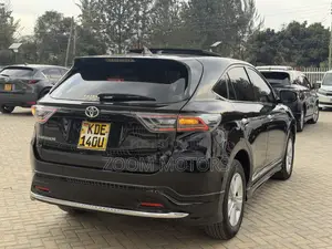 Toyota Harrier 2.0 4WD 2015 Black
