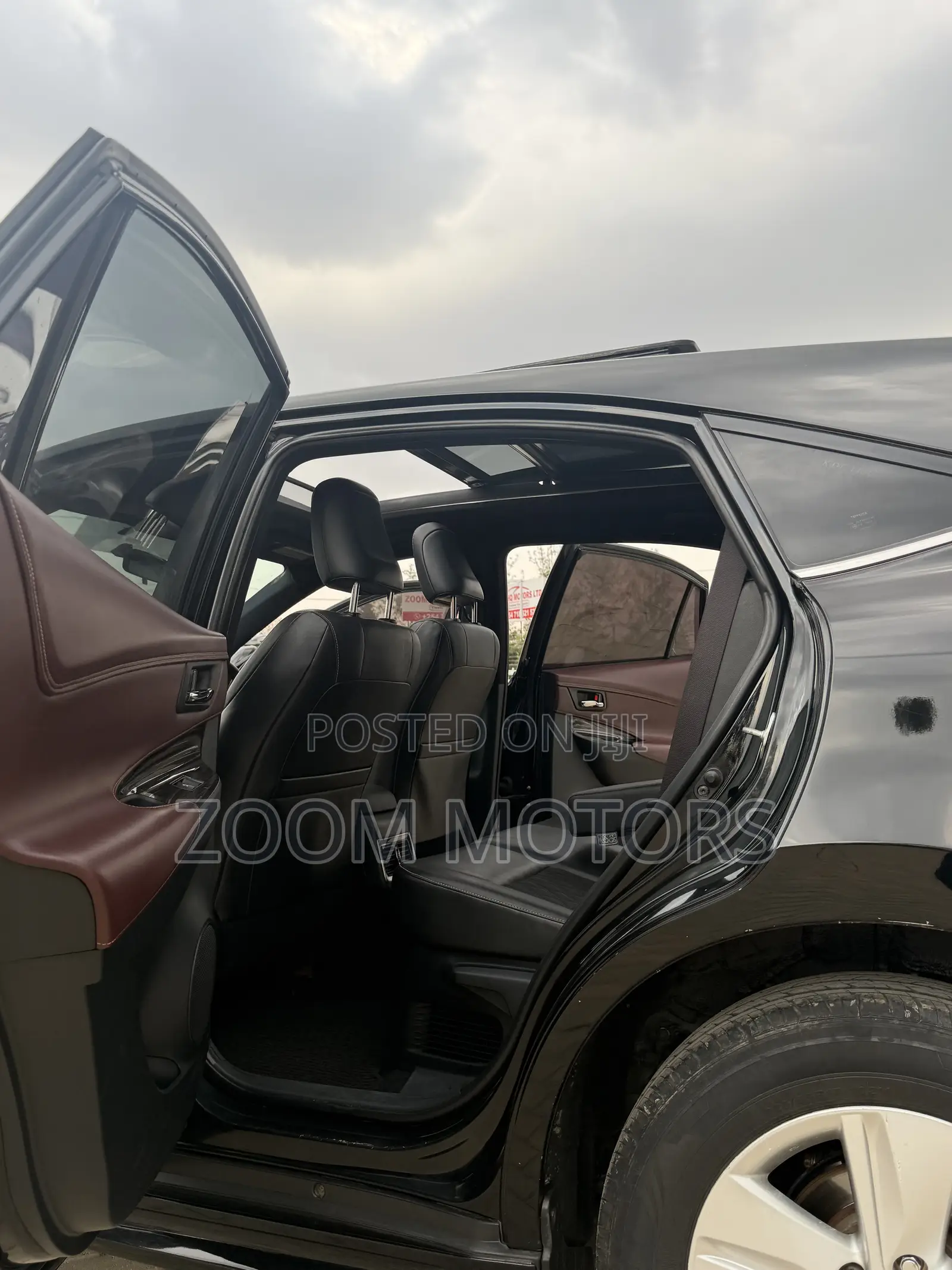 Toyota Harrier 2.0 4WD 2015 Black