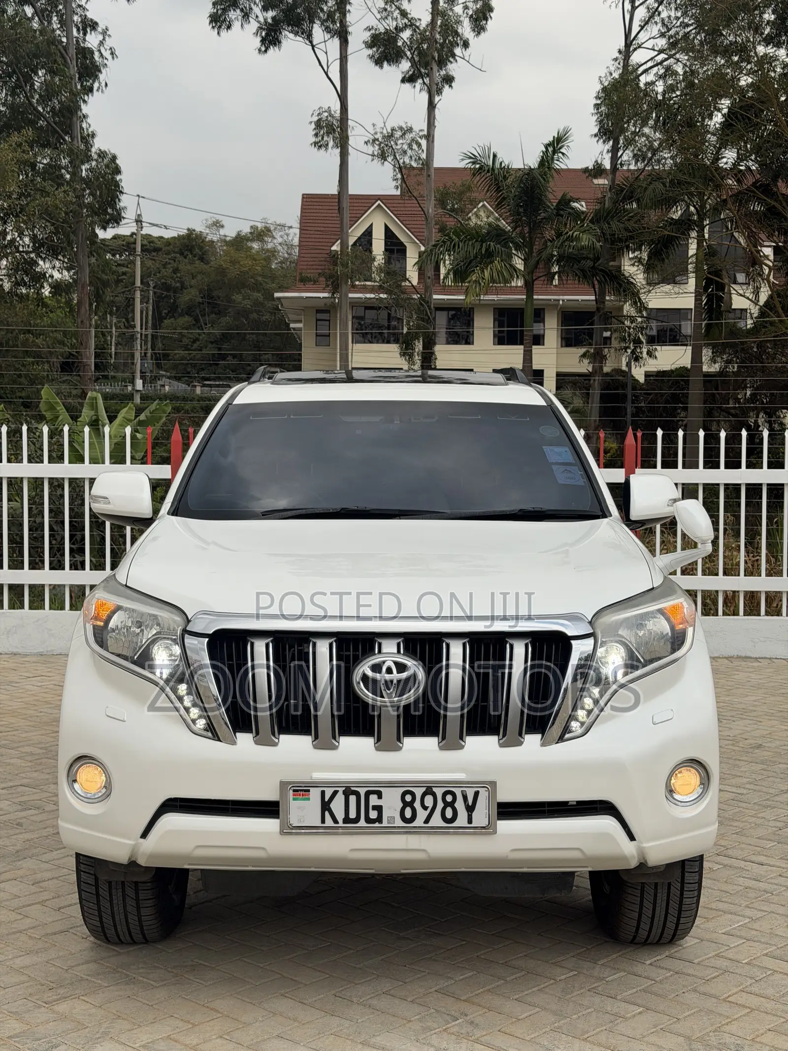 Toyota Land Cruiser Prado 2016 White
