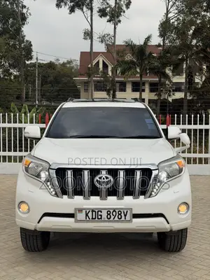 Toyota Land Cruiser Prado 2016 White