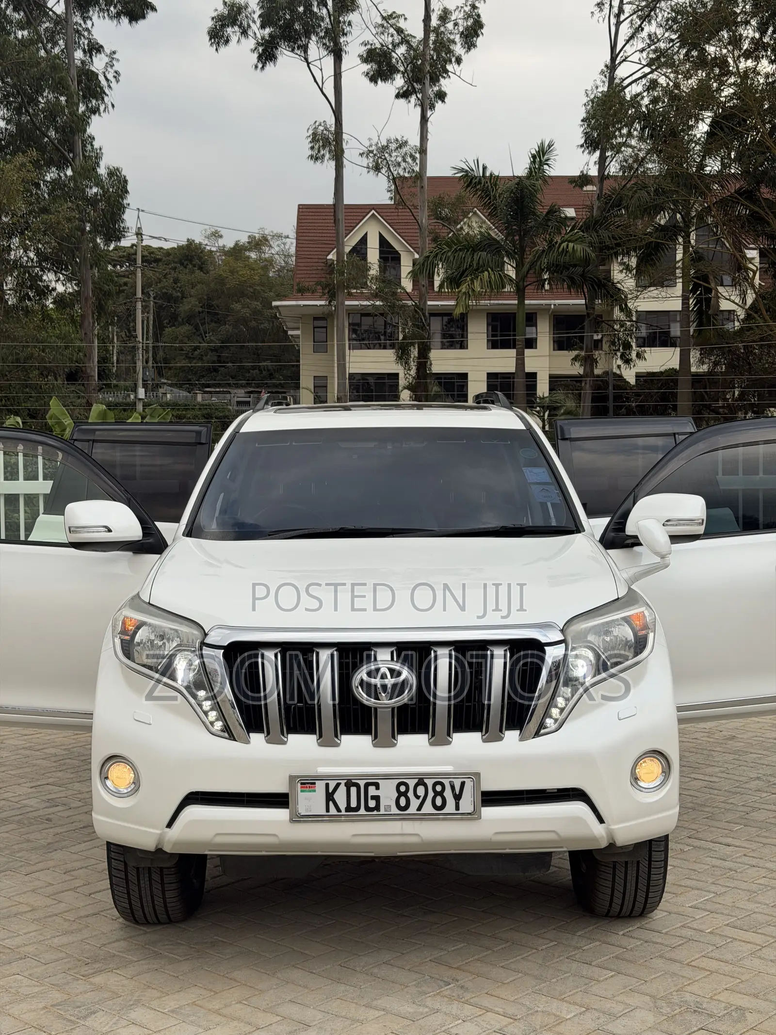 Toyota Land Cruiser Prado 2016 White