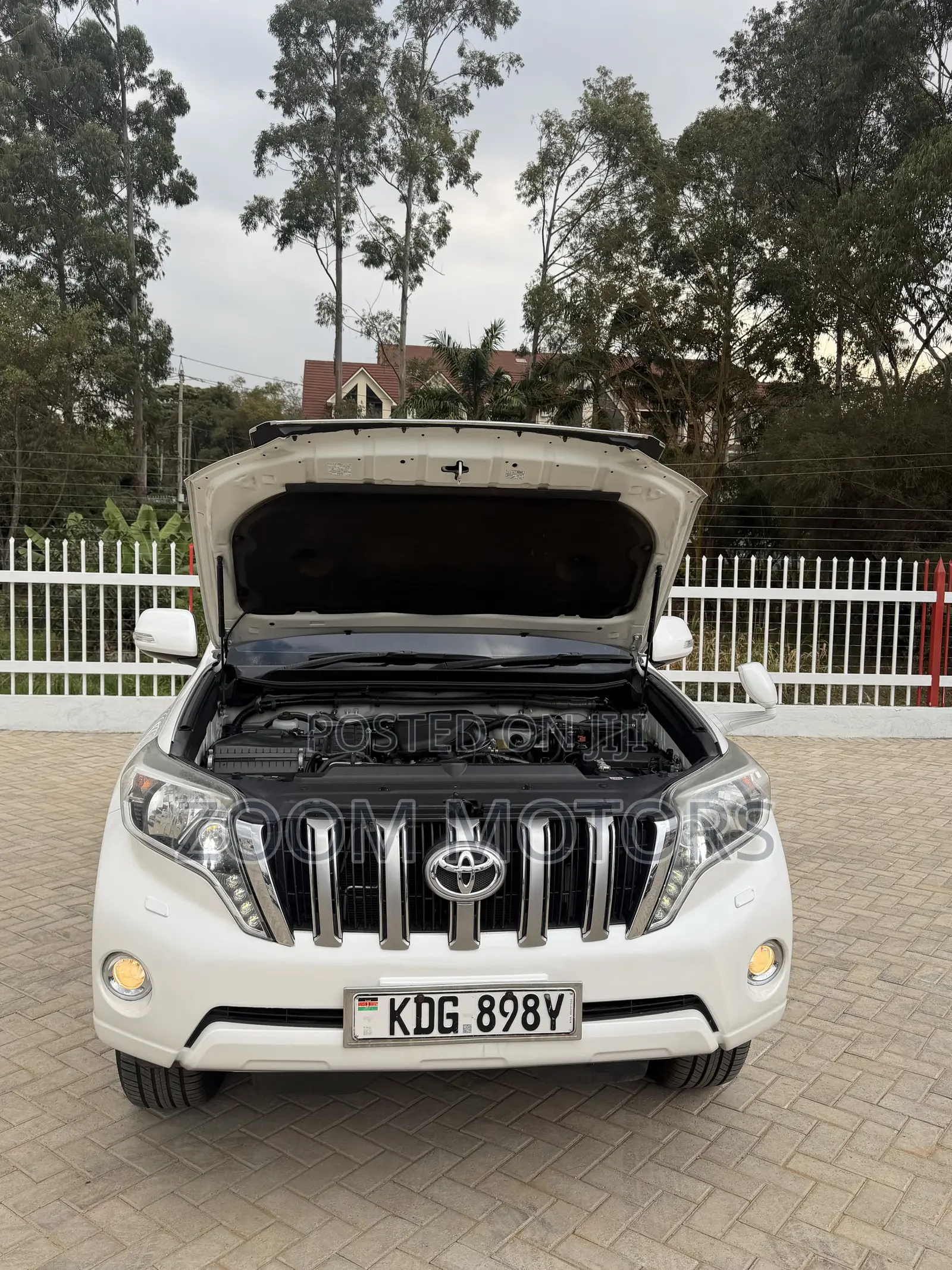 Toyota Land Cruiser Prado 2016 White