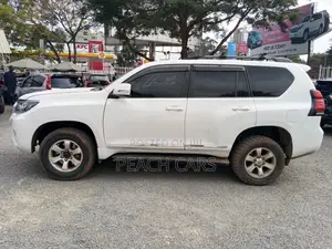 Toyota Land Cruiser Prado 2011 White