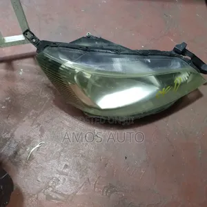 Nissan NV 200 Headlight Non Xenon