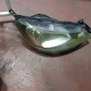 Nissan NV 200 Headlight Non Xenon