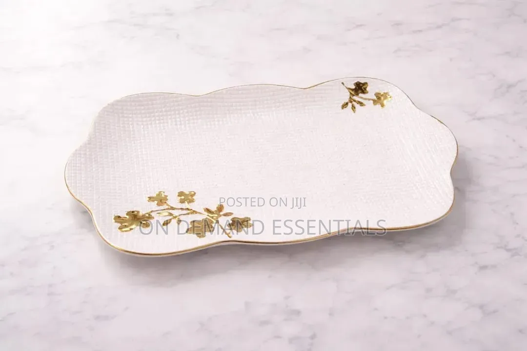 Porcelain Gold Ring Tray With Leaf Gold Detail Small