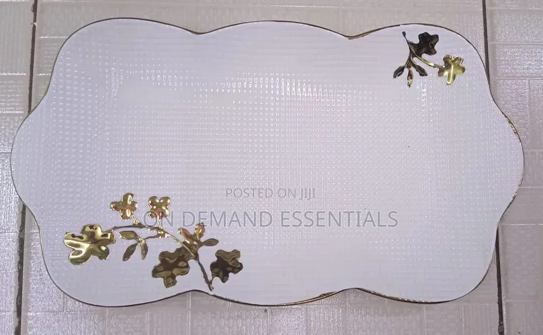 Porcelain Gold Ring Tray With Leaf Gold Detail Small