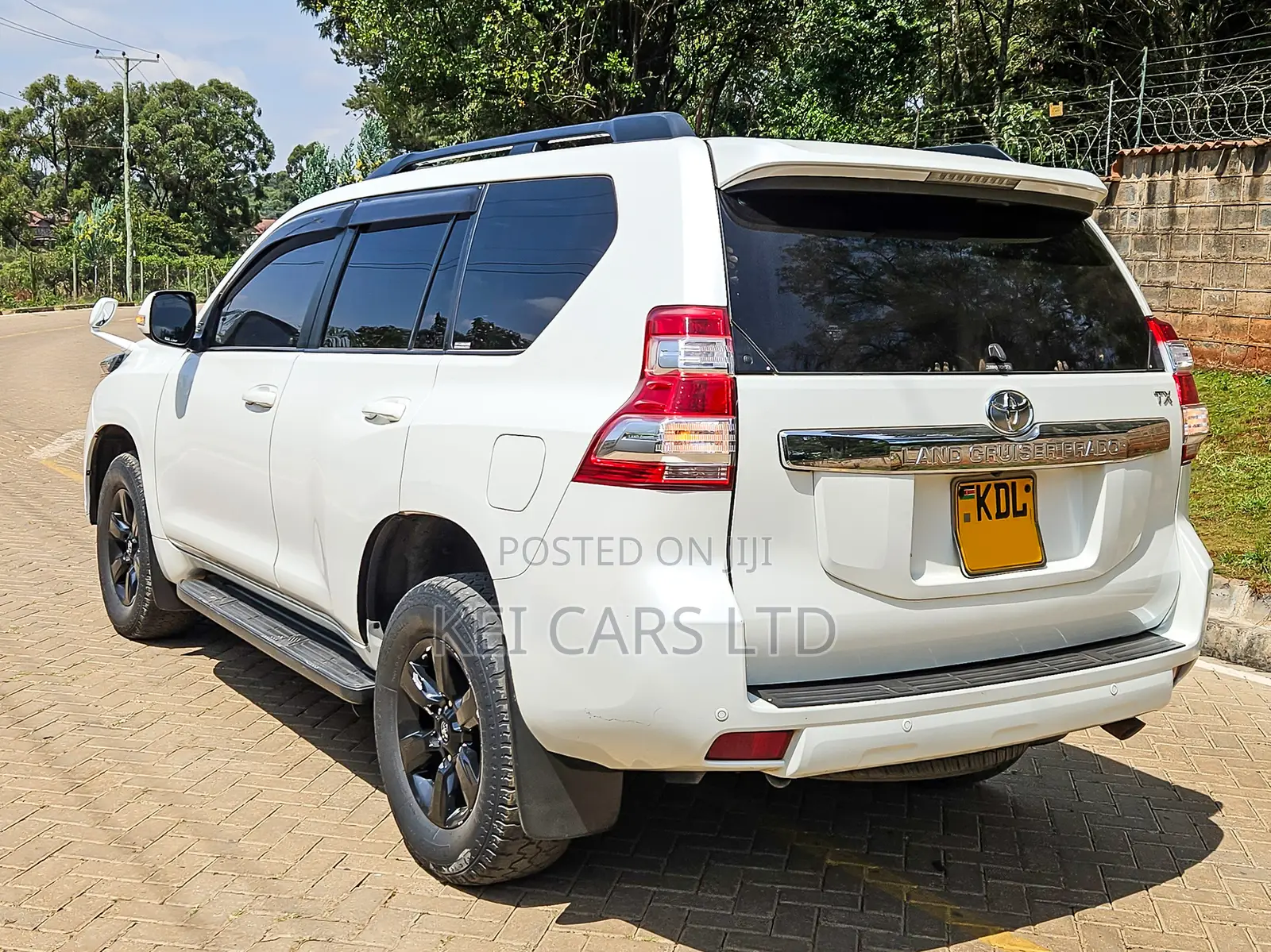 Toyota Land Cruiser Prado 2.8 D-4D 2016 White