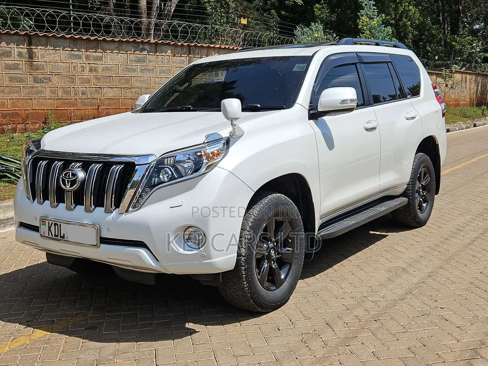 Toyota Land Cruiser Prado 2.8 D-4D 2016 White