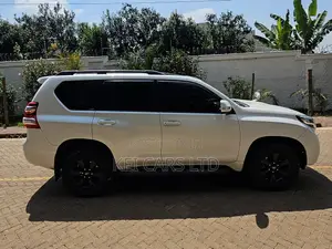 Toyota Land Cruiser Prado 2.8 D-4D 2016 White