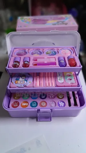 Make Up Kits for Kids