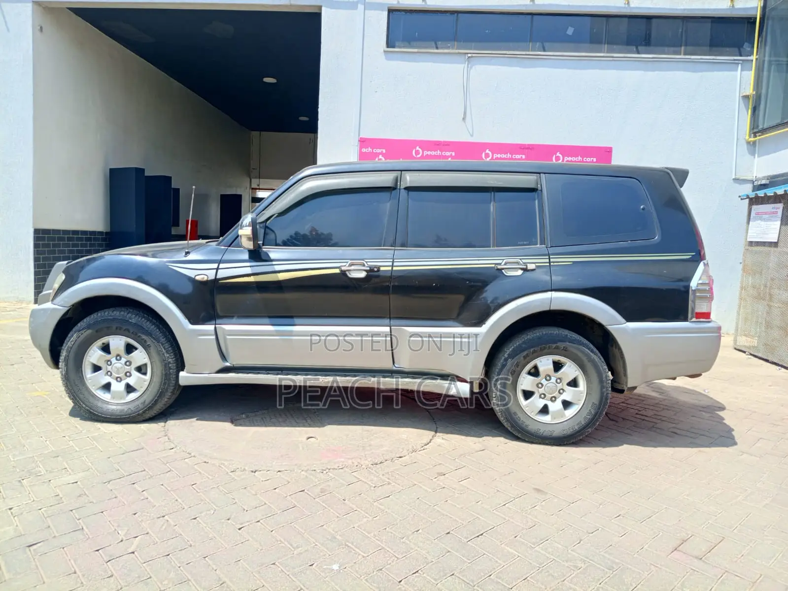Mitsubishi Pajero 2004 Black