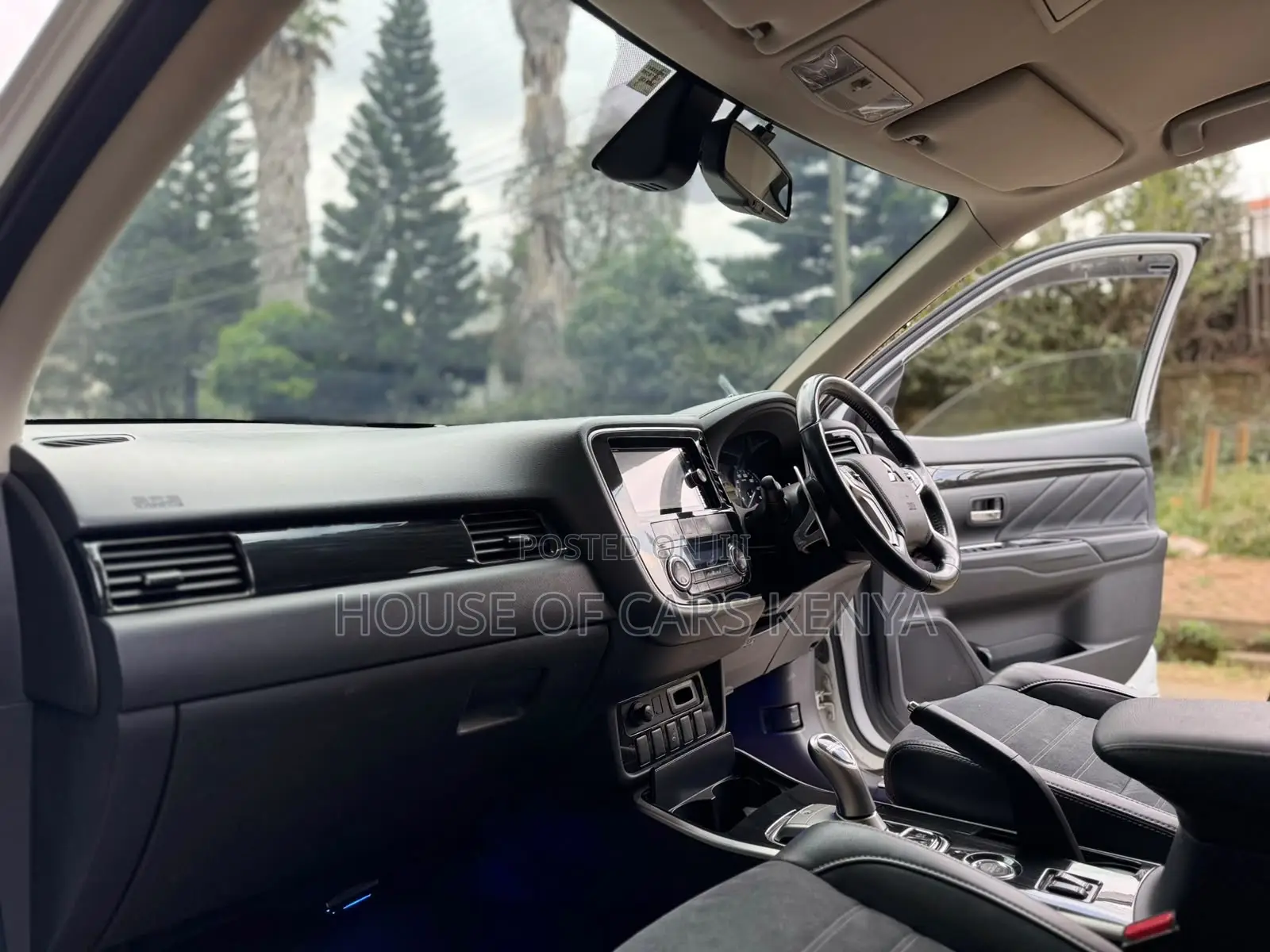 Mitsubishi Outlander 2.0 PHEV AWD 2017 White