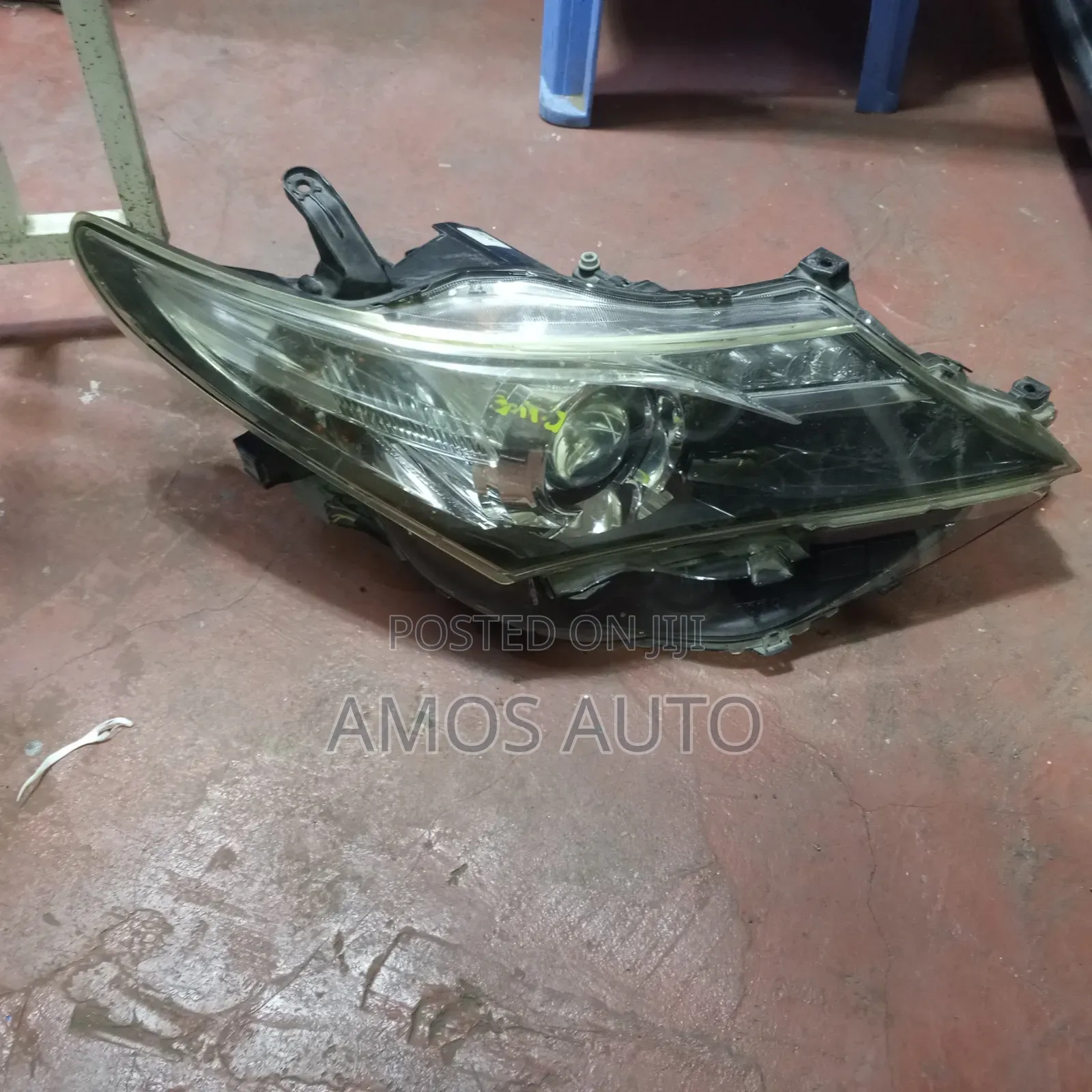 Auris 2015 Headlight Non Xenon