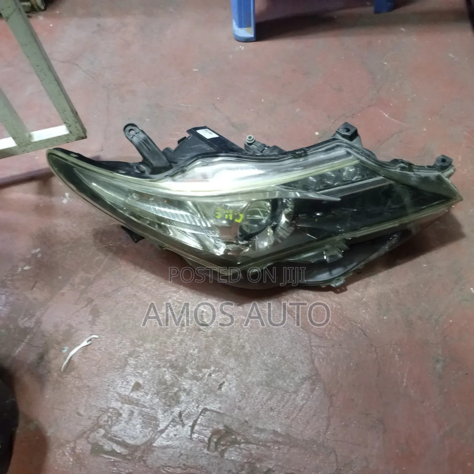 Auris 2015 Headlight Non Xenon