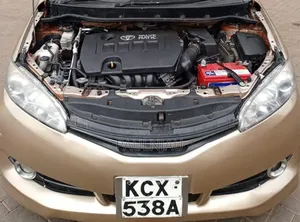Toyota Wish 2012