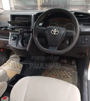 Toyota Wish 2012