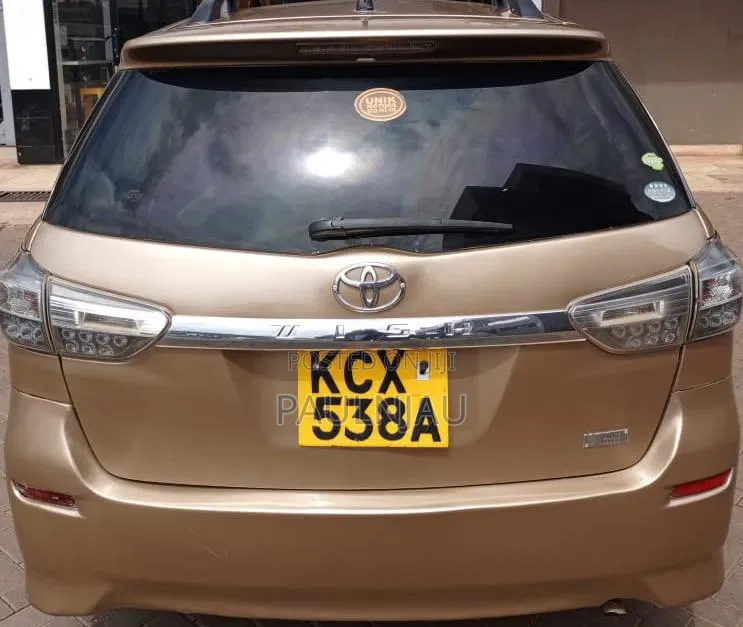 Toyota Wish 2012