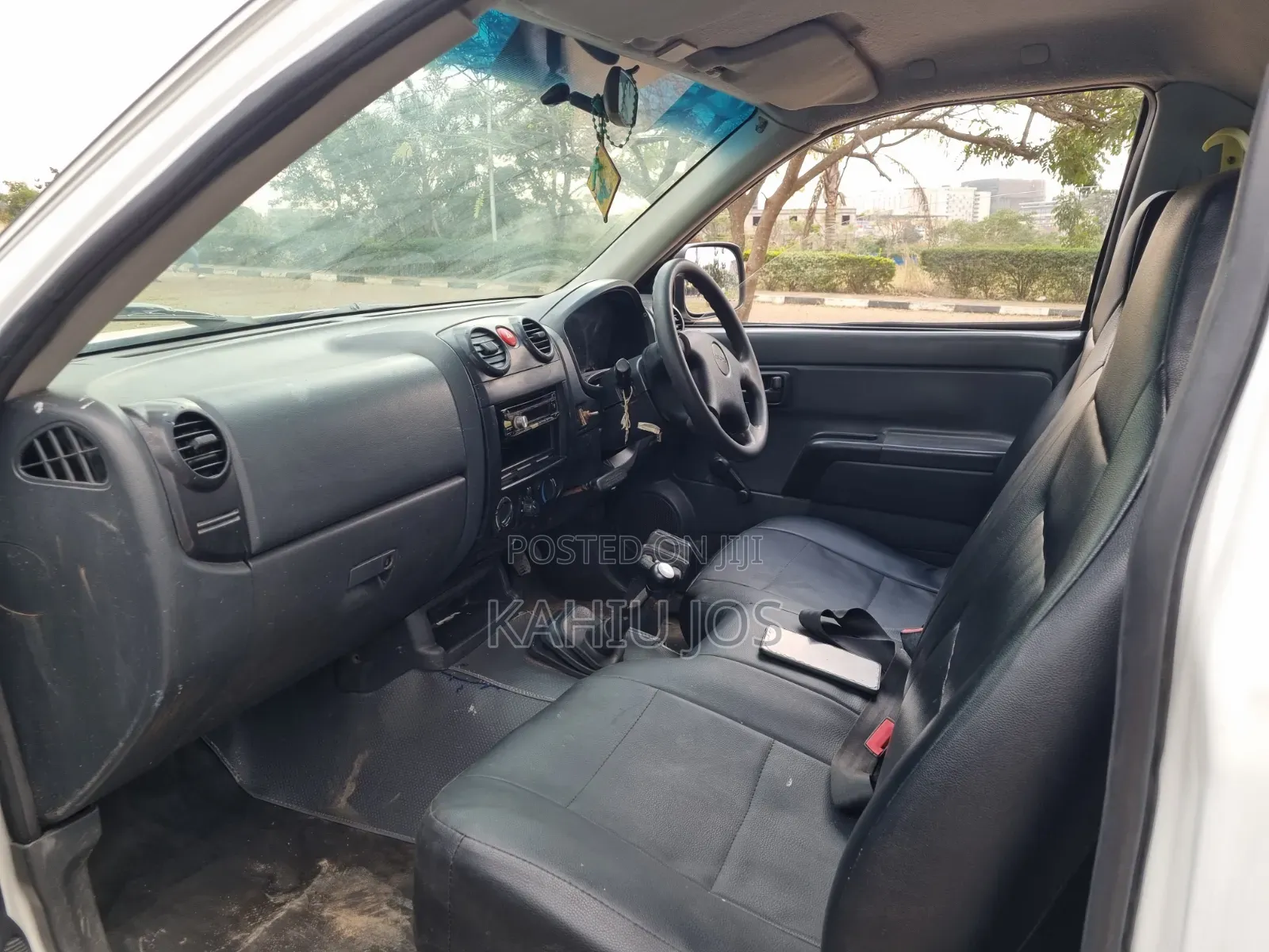 Isuzu D-MAX 2013 Off white