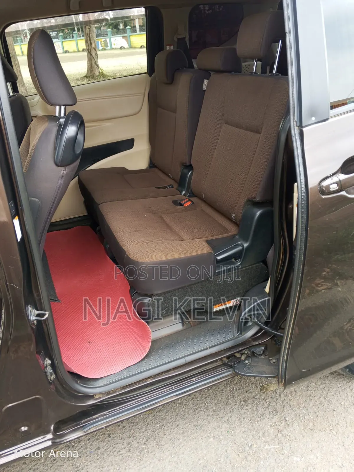 Toyota Sienta 2016 Brown