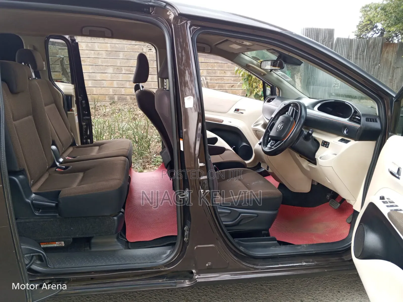 Toyota Sienta 2016 Brown