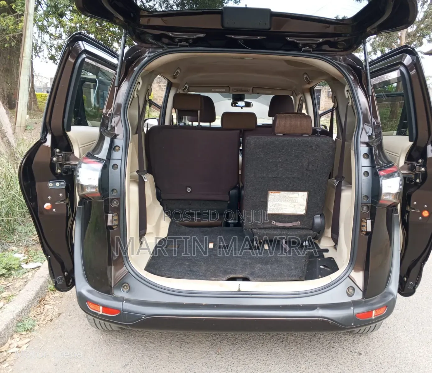 Toyota Sienta 2016 Brown