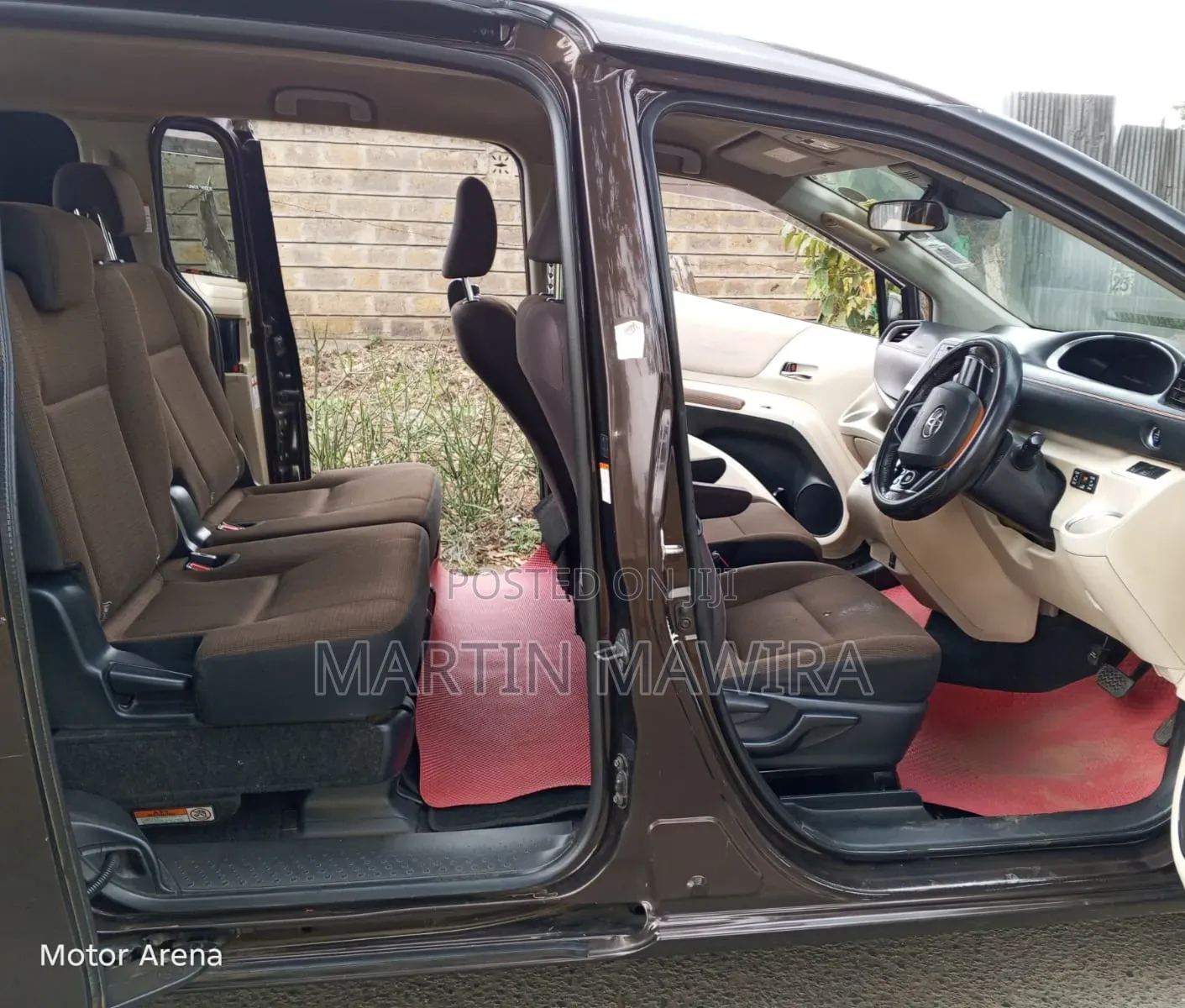 Toyota Sienta 2016 Brown
