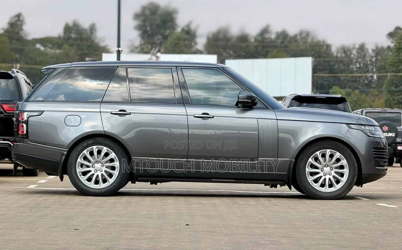 Land Rover Range Rover Vogue 2020 Gray