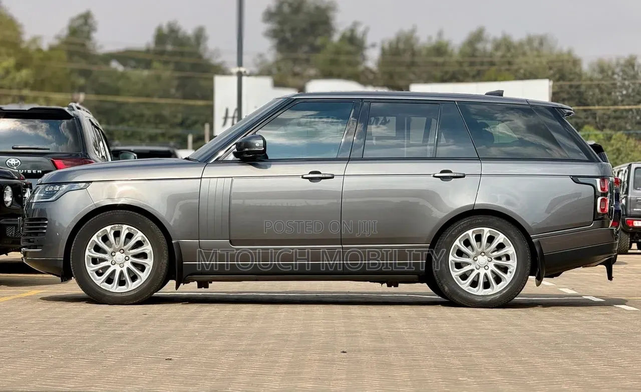Land Rover Range Rover Vogue 2020 Gray
